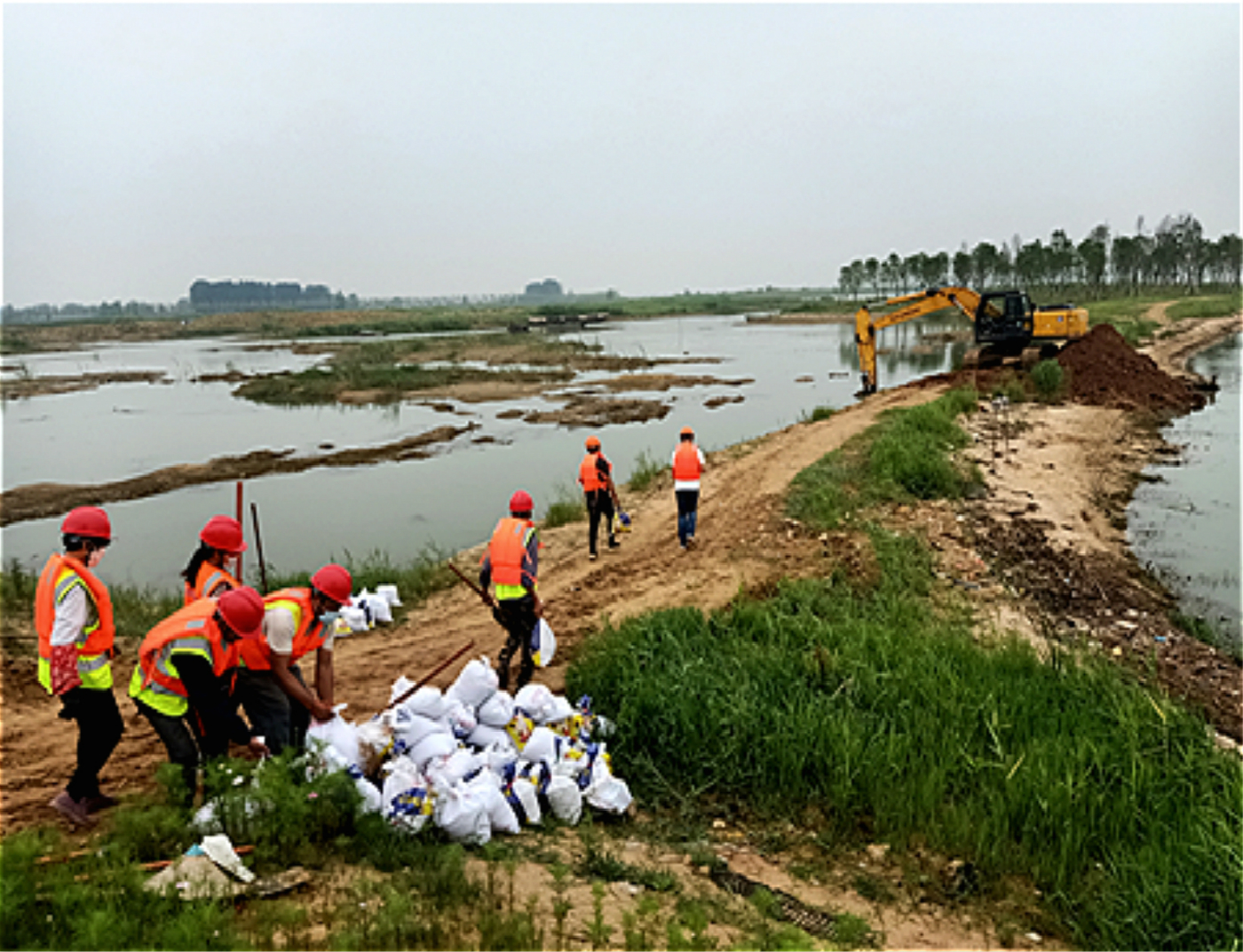 江苏海建公司石梁河水库生态修复一期工程开展防洪度汛应急救援演练活动(图1)